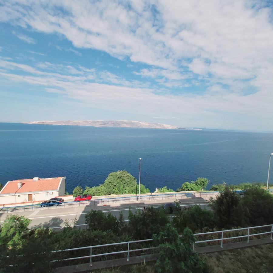 セニSuzana Beautiful Balcony Sea View 1アパートメント エクステリア 写真