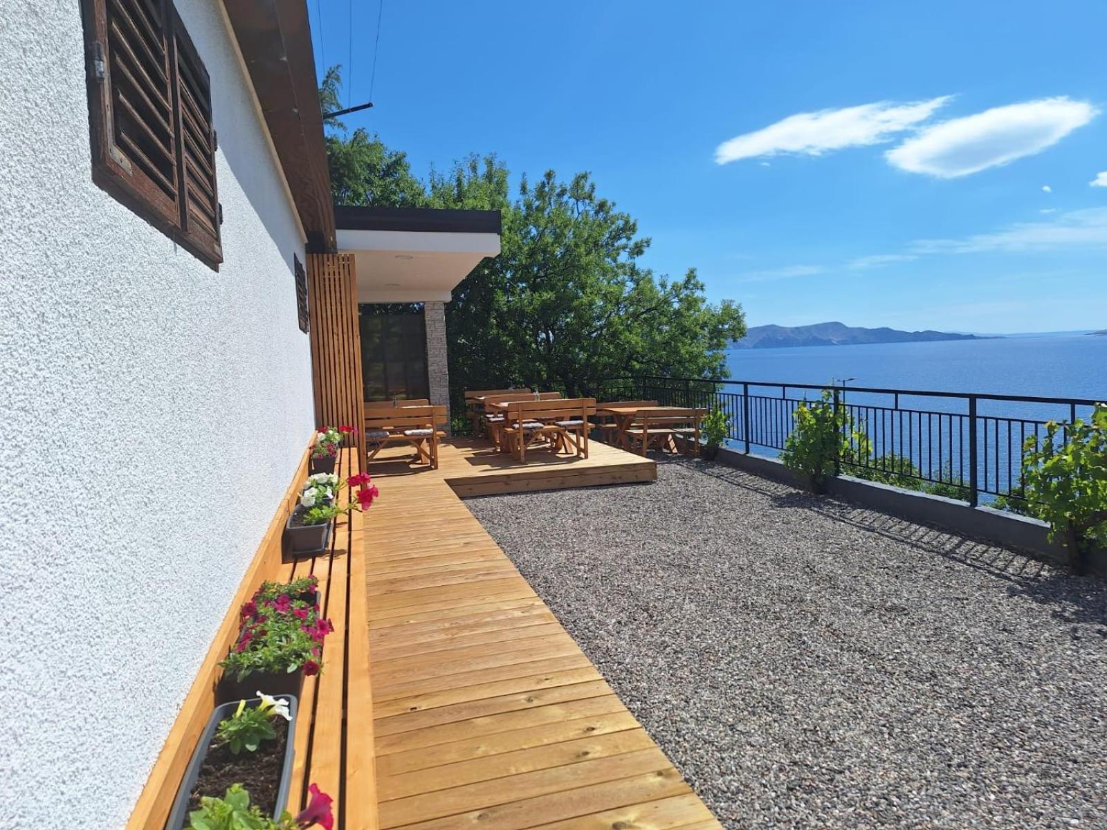 セニSuzana Beautiful Balcony Sea View 1アパートメント エクステリア 写真